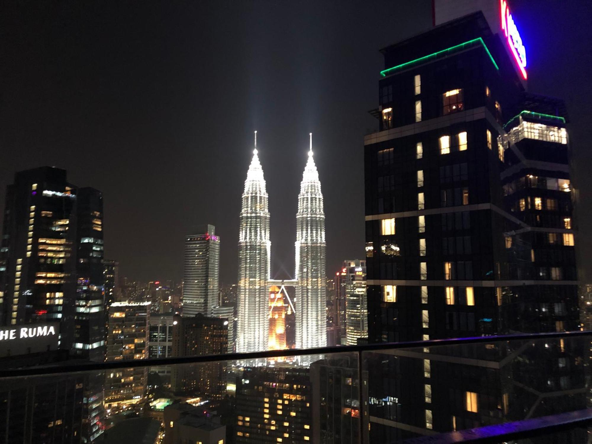 8 Kia Peng Suites Klcc By Luna Kuala Lumpur Kültér fotó