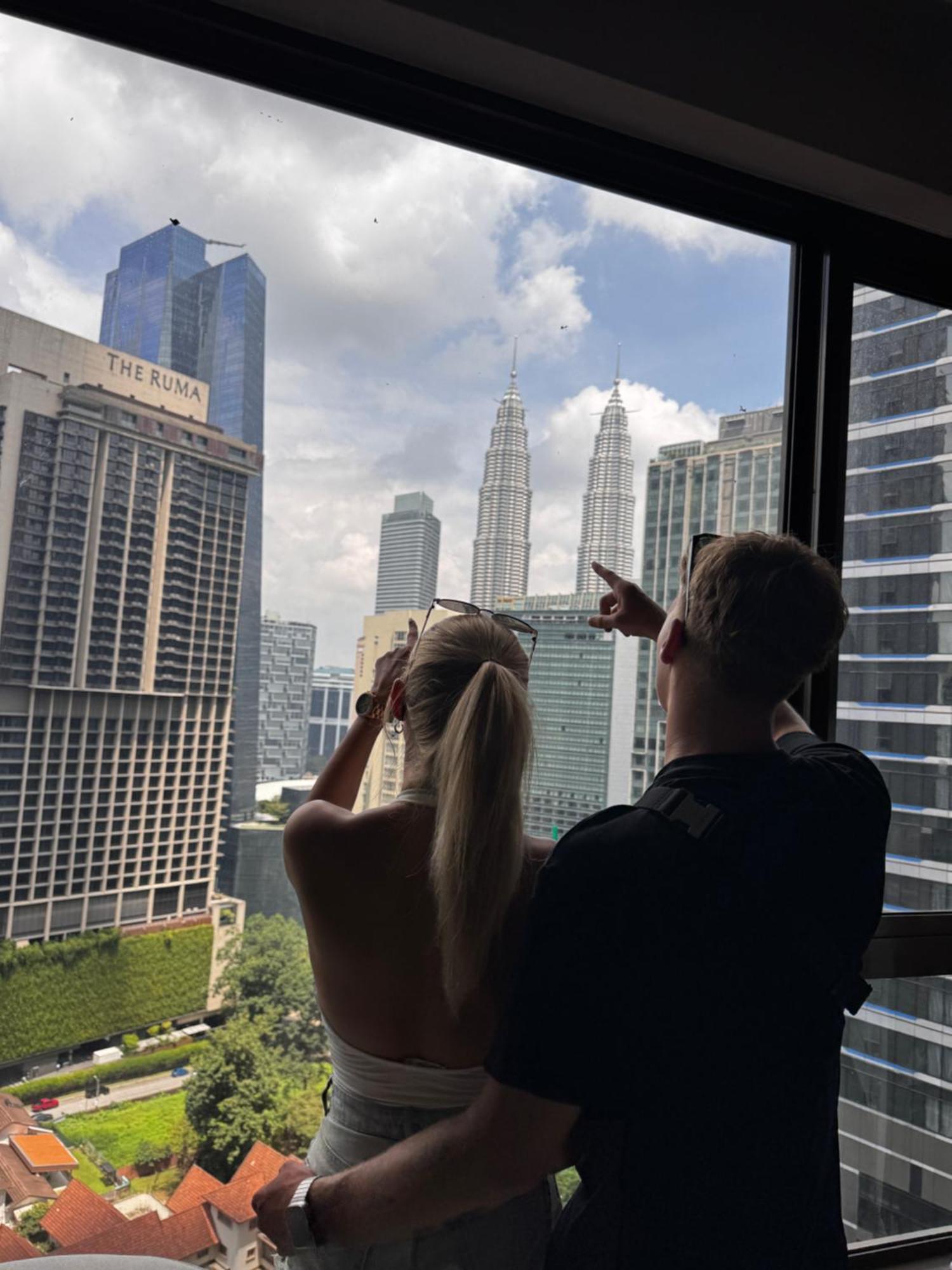 8 Kia Peng Suites Klcc By Luna Kuala Lumpur Kültér fotó