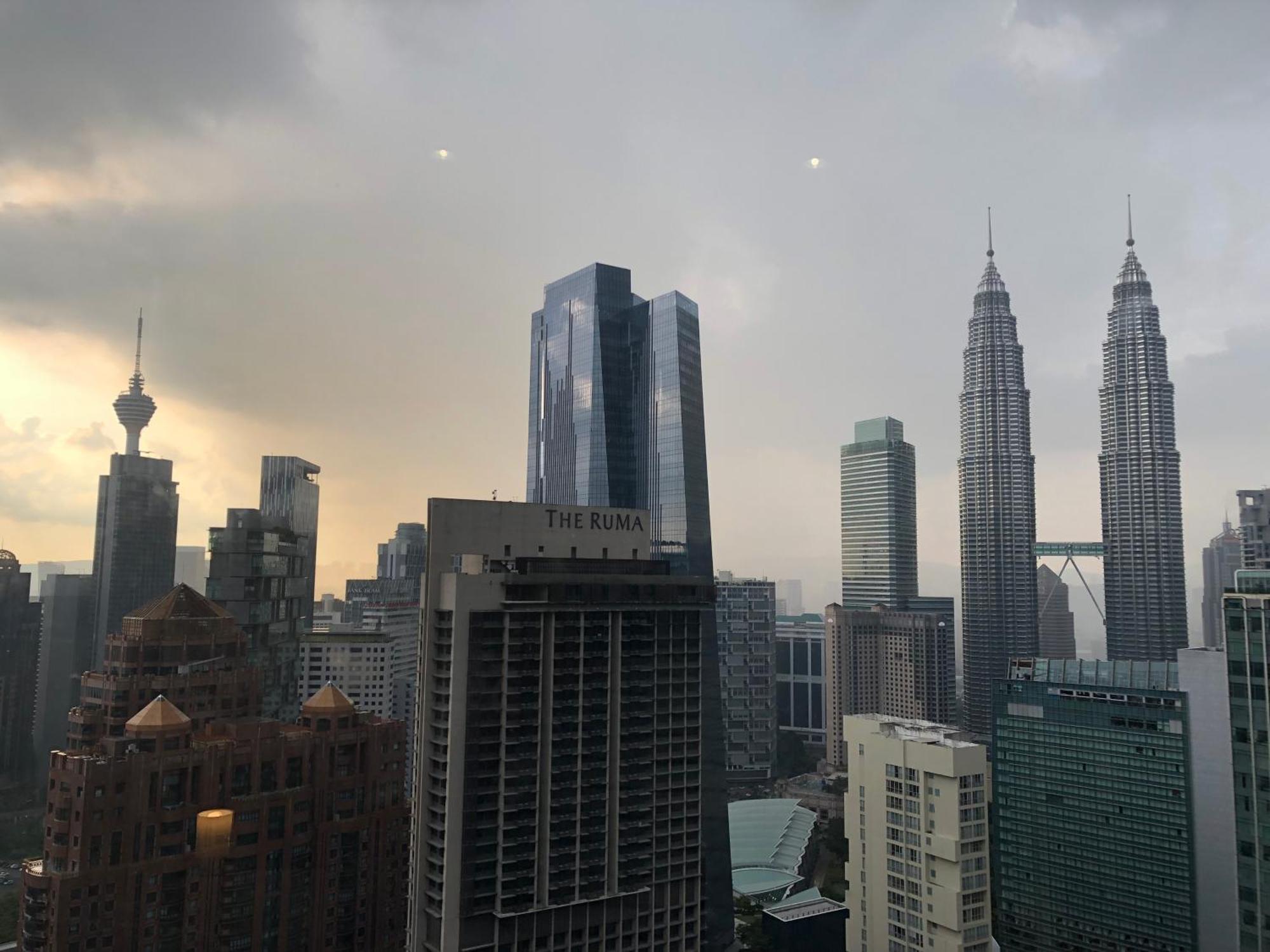8 Kia Peng Suites Klcc By Luna Kuala Lumpur Kültér fotó